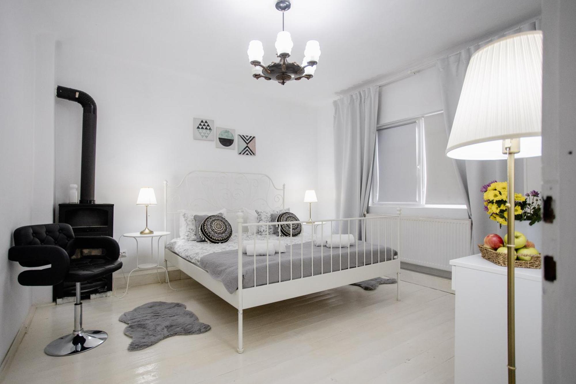 La Maison Blanche Alba Iulia Exterior foto