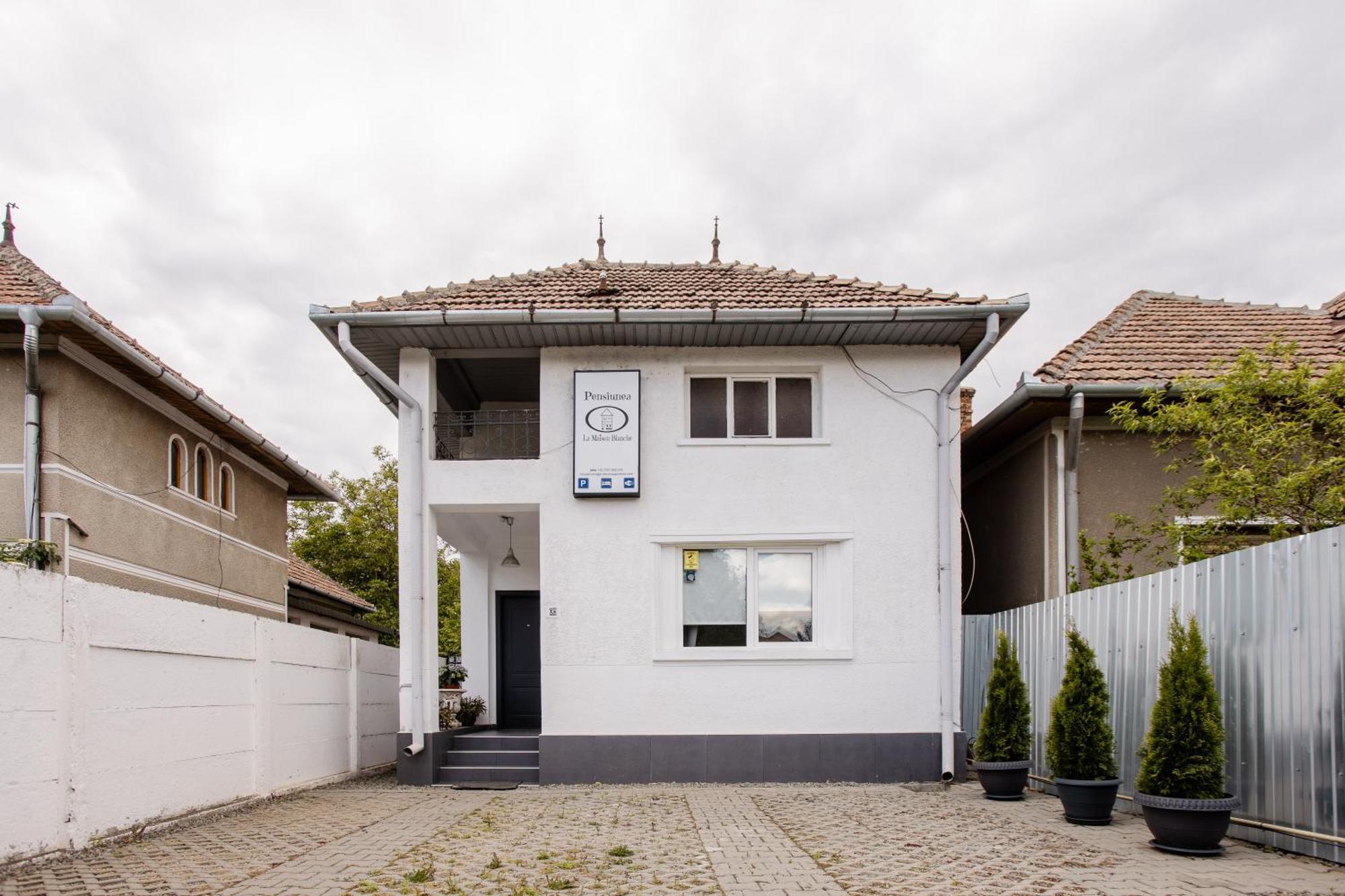La Maison Blanche Alba Iulia Exterior foto